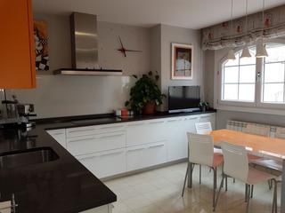 Casa adossada en Calle hijos de santiago rodrguez 3. Chalet adosado en el paseo de la quinta