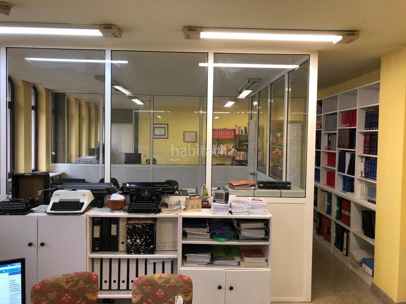 Foto 478a70b6-2c48-4648-9255-7b4dd2680a0a. Ufficio con riscaldamento in Casco Antiguo Burgos