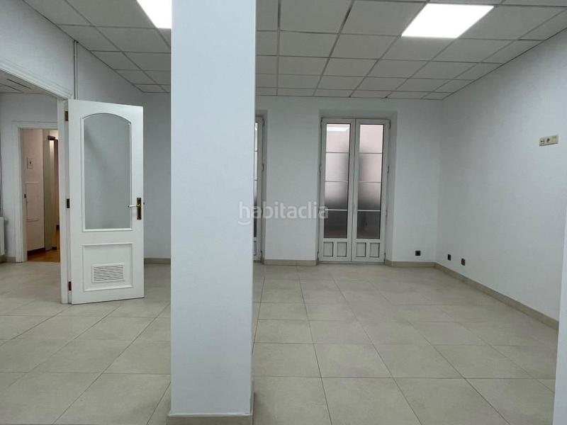 Foto 65a83870-ba54-43e8-b148-add2bb7c0608. Rent office space in calle de santander 3 in Casco Antiguo Burgos