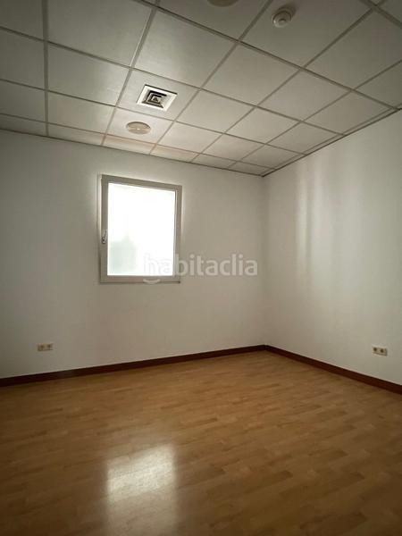 Foto f414a7d3-ab8e-4566-b42a-5cc9ab0cc08d. Rent office space in calle de santander 3 in Casco Antiguo Burgos