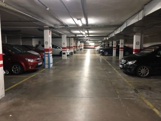 Autoparkplatz  N/a. Plaza de garaje en calle córdoba en burgos.