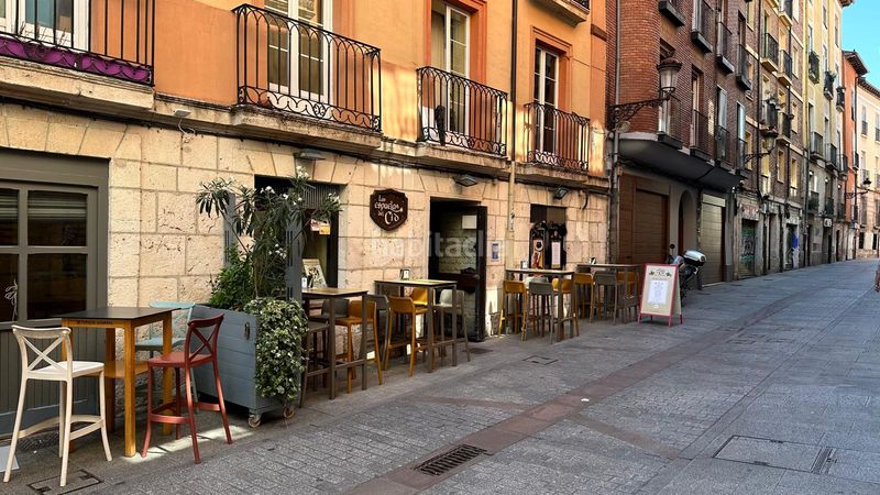 Foto 7e5126ce-e2b8-4bb6-a0a3-c2b35df92290. Traspàs local comercial a calle arco del pilar 10 a Burgos