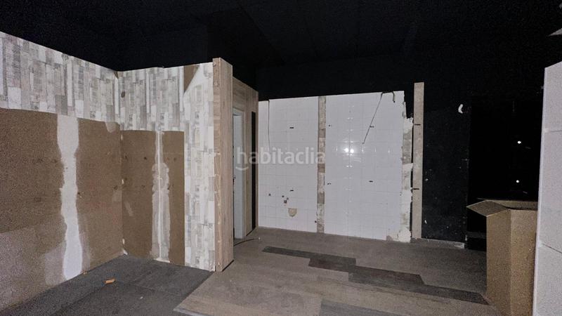 Foto 04bbbb58-3796-4c30-8244-e660e8828846. Local comercial a avenida cantabria 67 a Los Vadillos - R. Sanitaria - Pozanos Burgos