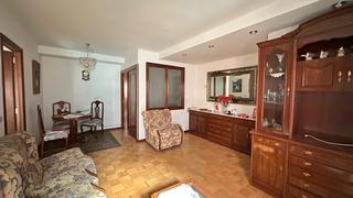 Appartement  Calle san pedro y san felices. A por este duca de 2 habitaciones con dos baños y trastero.
