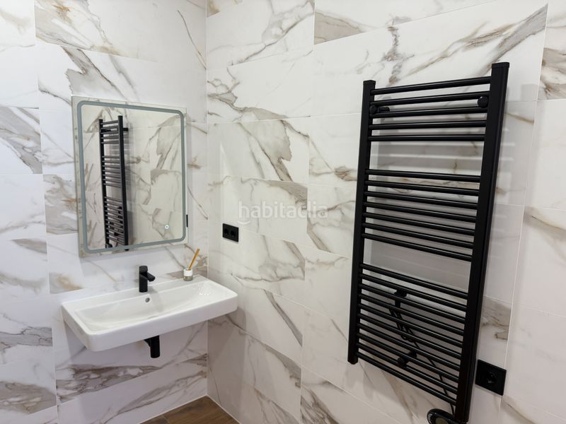 Foto bbd0601f-d01e-48df-b42a-d7d2d6e1ac62. Apartament amb calefacció a Viesques Gijón