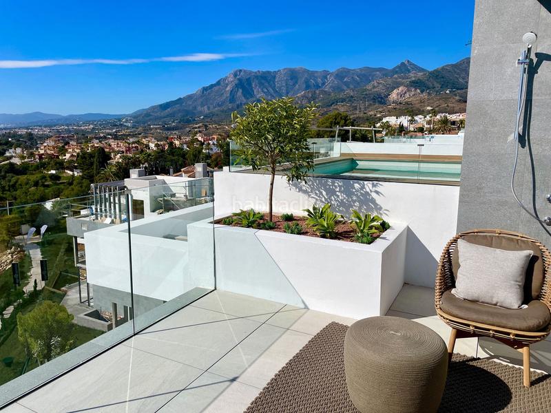 Foto 2bca33e3-97c1-4762-a97a-ce6aef489dd1. Casa adossada a Río Real Marbella