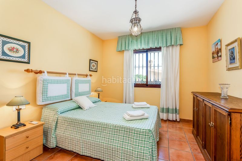 Foto 52d23926-bd78-477c-96df-556be834d2a8. Chalet en altos de Estepona Estepona