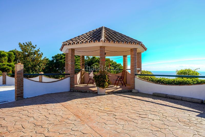 Foto 7f74c66f-46f9-47e9-831c-12ab0339f810. Chalet en altos de Estepona Estepona