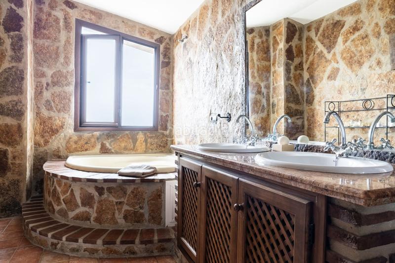 Foto 092947df-6945-4dbd-8551-4cbbdcdae497. Chalet en Valtocado - La Alquería - La Atalaya Mijas