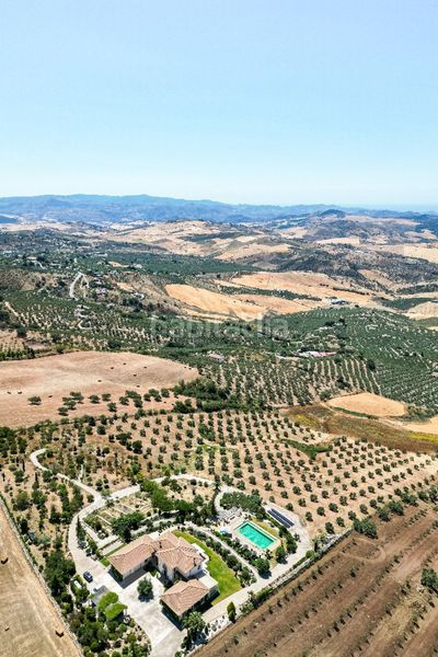 Foto 77e700c9-54c3-438b-a077-092864499cff. Chalet en Bobadilla - Bobadilla Estación - La Joya Antequera