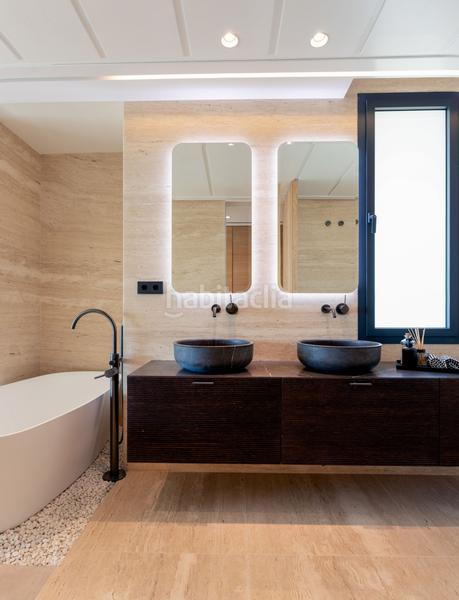 Foto 95abd61a-720d-4532-ba76-16e81825a260. Ático impresionante proyecto de obra nueva en primera linea . en Estepona