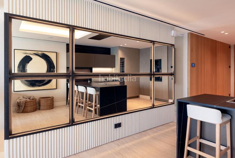 Foto c054fe84-c24a-4052-8809-5861230c8190. Ático impresionante proyecto de obra nueva en primera linea . en Estepona