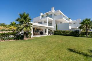 Apartament a Casares pueblo. Increible apartamento en alcazaba lagoon