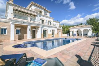 Masia a Frigiliana. Villa de lujo con impresionantes vistas al mar y montana en frig