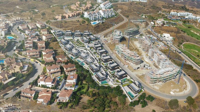 Foto ff7b3540-dacc-41ff-b37d-b4c41cc0a69a. Xalet a Riviera del Sol Mijas