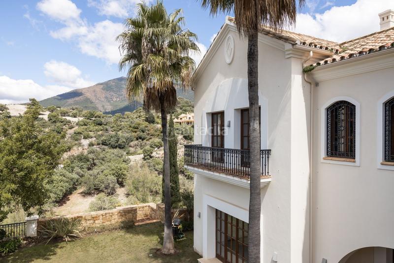 Foto c9f46aa6-7756-4493-9da1-7dd2d8072104. Chalet en La Zagaleta Benahavís