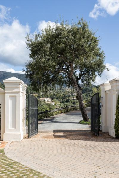 Foto 30e39e92-5b1e-4c73-990b-0c02084f2e16. Chalet dans La Zagaleta Benahavís