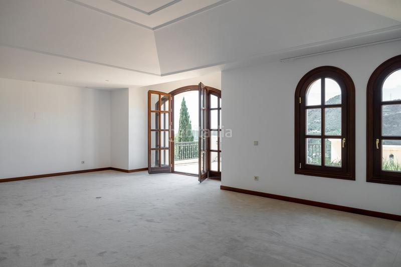 Foto a38d9dfe-2886-4177-b0f3-e5bbe4c2e1a5. Xalet a La Zagaleta Benahavís