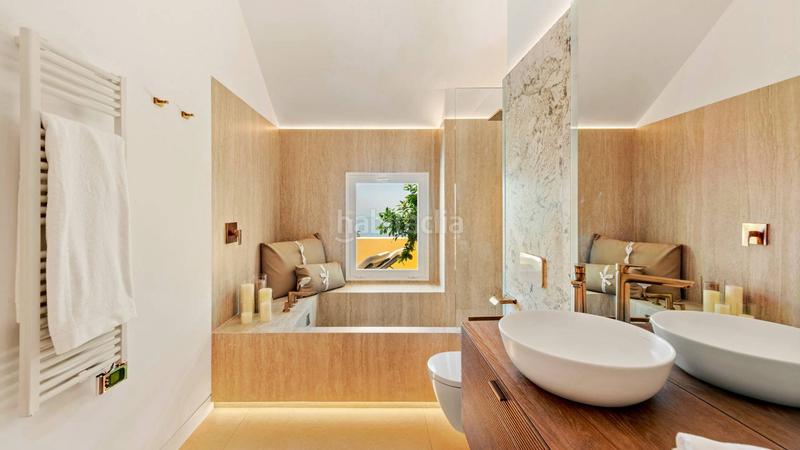 Foto 4b4d9537-1f64-492e-b8a7-bfe5b3ccb6e5. Ático en Río Real Marbella