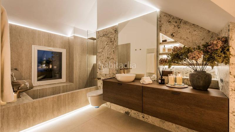 Foto f2174ef6-4891-485f-a17d-1ebcdb45bd7e. Attico in Río Real Marbella