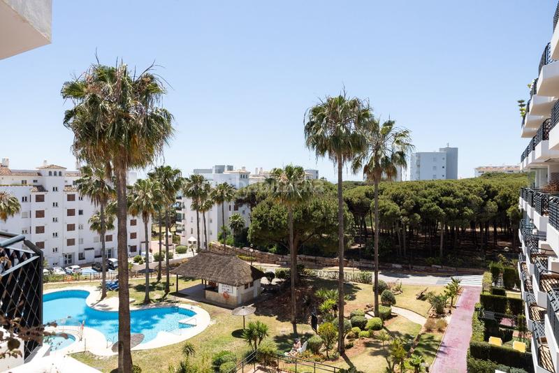 Foto 67d5f085-a9e3-4ac8-991c-aca8a9918477. Apartamento en Calahonda Mijas