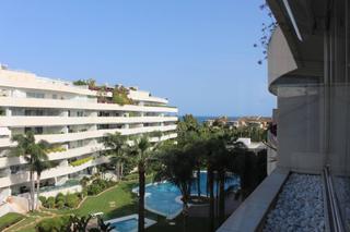 Rent Apartment in Puerto Banús