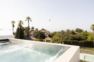 Semi detached house in La Dama de Noche - La Alzambra