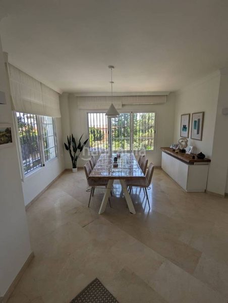 Foto 8df0fd75-784a-4322-b736-3754c81e09ec. Miete chalet in Santa María Marbella