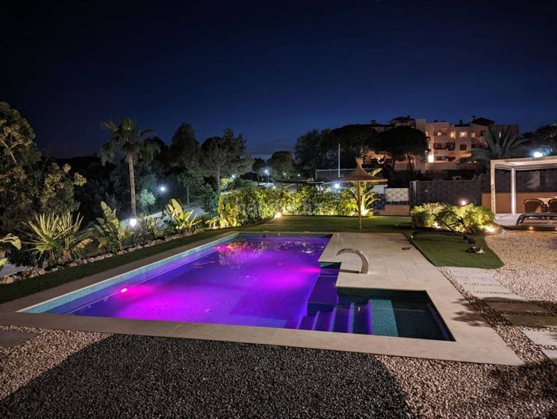 Foto 932a177e-2872-4965-8549-b6440b97a42c. Miete chalet in Santa María Marbella