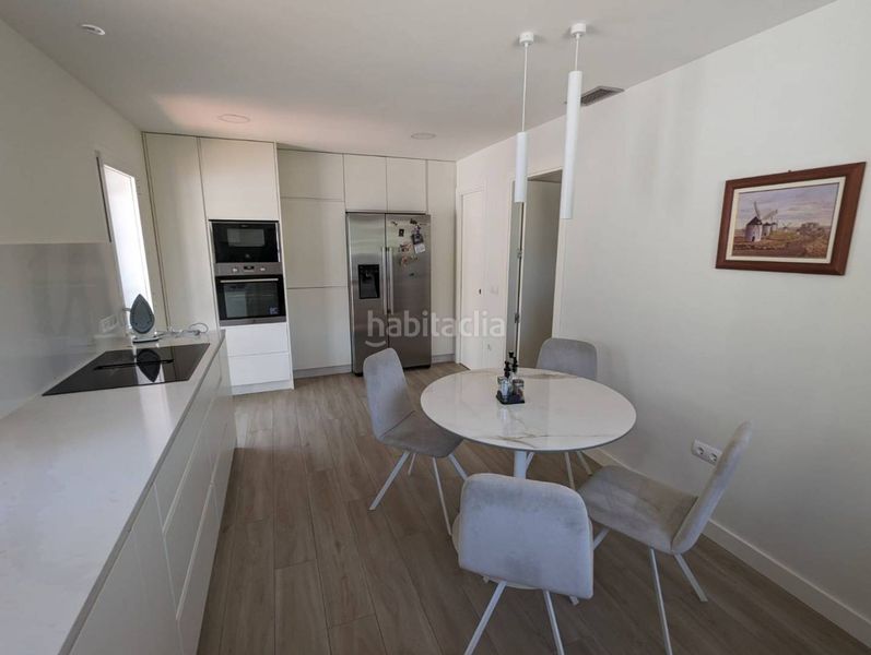 Foto c9369162-ceb8-489b-8f2e-fd4343793315. Miete chalet in Santa María Marbella
