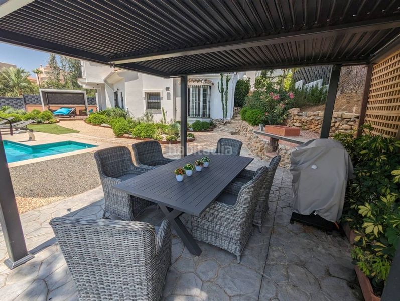 Foto fc5942a5-b9bd-4425-99aa-58e2ee169cbe. Miete chalet in Santa María Marbella