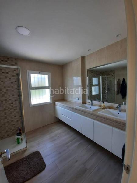 Foto 1844ffc0-426a-4feb-8e27-b2b269df2dde. Rent chalet in Santa María Marbella