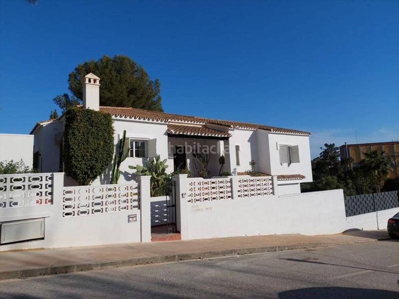 Foto 5c06f410-4f61-4b97-80cb-c5d6649a479c. Rent chalet in Santa María Marbella