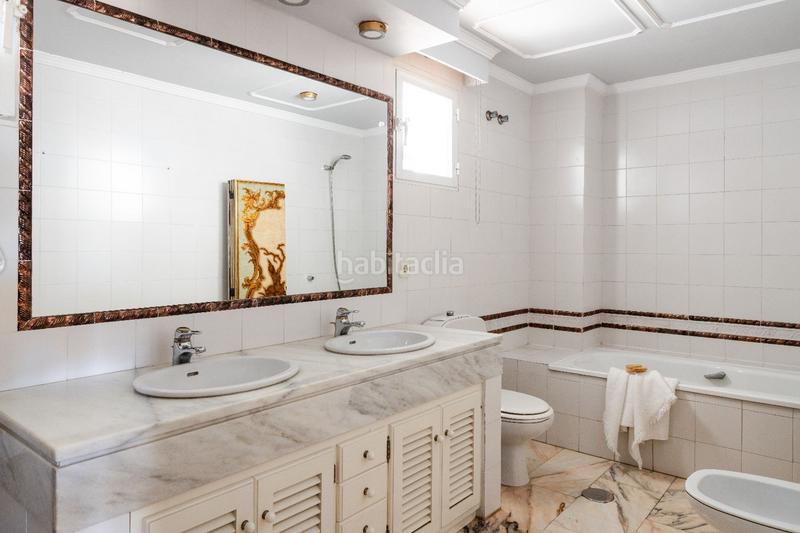 Foto 2e086608-7c52-4cd2-9d90-b66cbbead5db. Penthouse in Castillo Sohail - Myramar Fuengirola