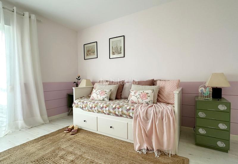 Foto a7f2a549-7c4a-4a1f-8bd0-3dd095c0f3fc. Casa a schiera in Limonar Málaga