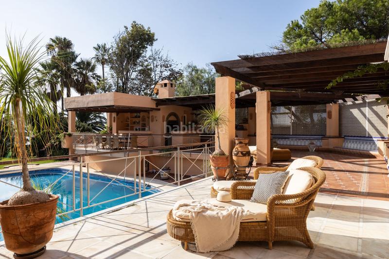 Foto 971042d6-70b1-4874-b1cf-cbd56f7f15af. Chalet in El Velerín Estepona