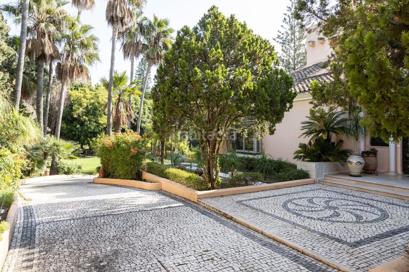 Foto 1897401a-d7c1-46b9-87a2-cf57d2d6c6be. Chalet in El Velerín Estepona