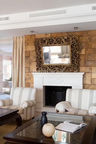 Foto a4f55a7f-6f9d-4c3f-8c54-c5638b31eae8. Chalet in El Velerín Estepona