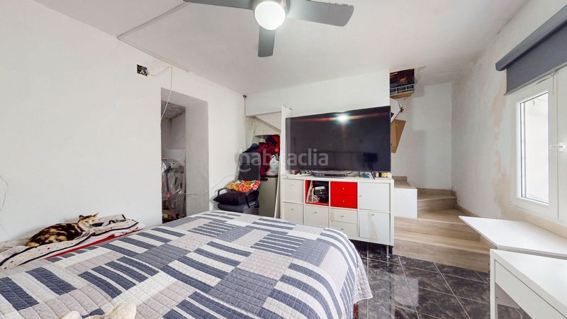Foto e64f0e68-ad55-4973-88fe-5f6a84162793. Casa adossada a Alozaina