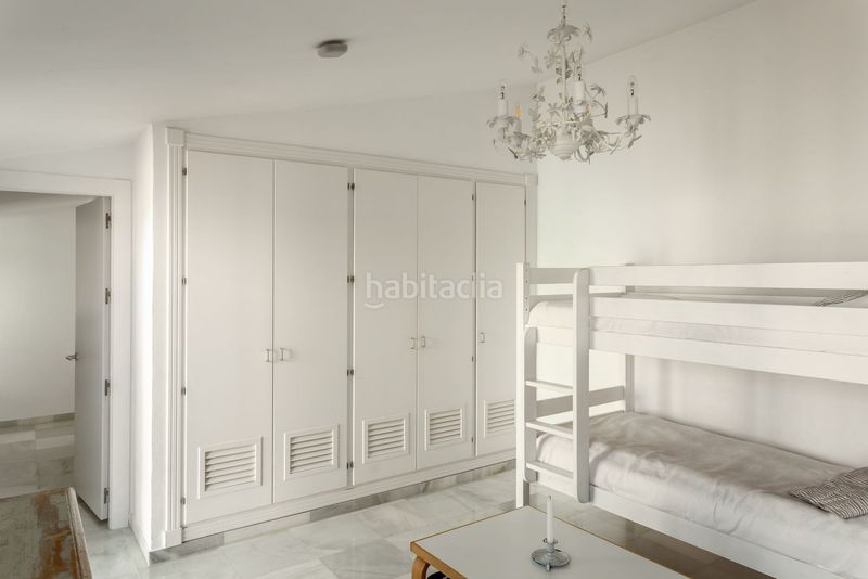 Foto 2a66b06f-7b92-4505-8c08-60a35f056bd3. Xalet a Los Llanos Estepona