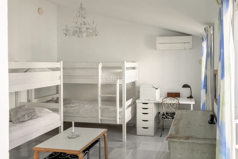 Foto 411cdfc8-a2b8-4aa3-8423-9ab813272aa0. Xalet a Los Llanos Estepona