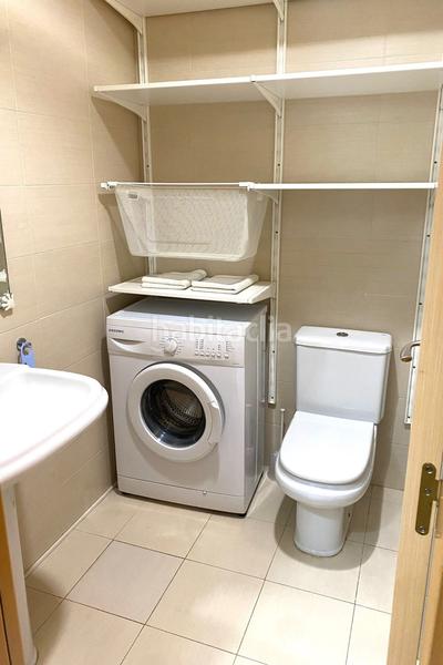 Foto 2e451a1f-653b-4a04-abc1-74db9c4ea420. Apartamento en Las Gaviotas - Carvajal Fuengirola