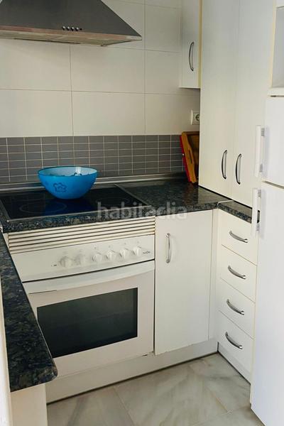 Foto c8bdea1b-badc-4bfd-916b-1d866914e60d. Apartamento en Las Gaviotas - Carvajal Fuengirola