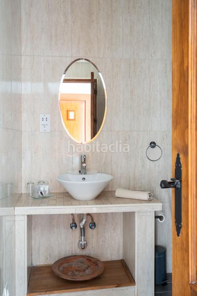 Foto abd5c244-a7a3-491f-a3c2-af30177cb5ed. Edificio en Torrox pueblo Torrox