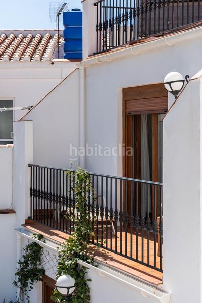 Foto f6fb5f26-2355-442a-afab-742fe81d8cd3. Edificio en Torrox pueblo Torrox
