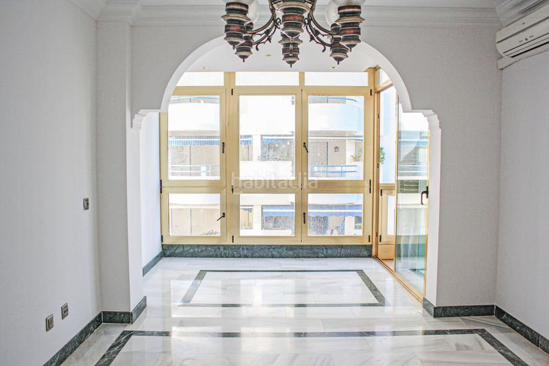 Foto accbbcc1-7944-49e2-a75e-b33af0224283. Apartamento en Playa Bajadilla - Puertos Marbella