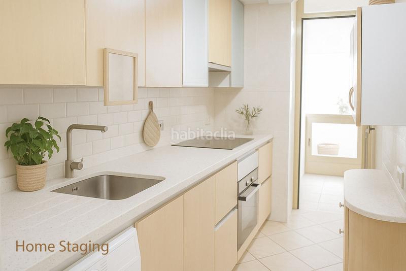 Foto fd4e5db6-791b-45e6-864b-571930f98ff0. Apartamento en Playa Bajadilla - Puertos Marbella