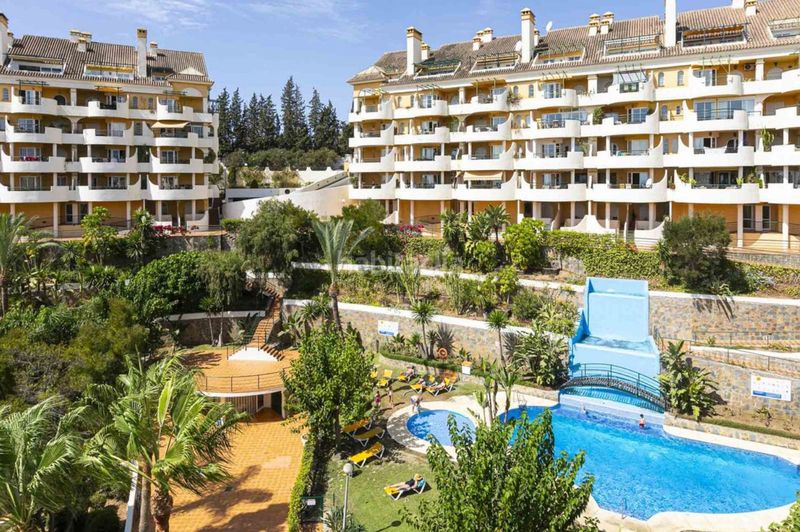 Foto 2ddcd37d-a76a-4d2e-a31d-5d98e5e87f1d. Dúplex a Nueva Andalucía centro Marbella