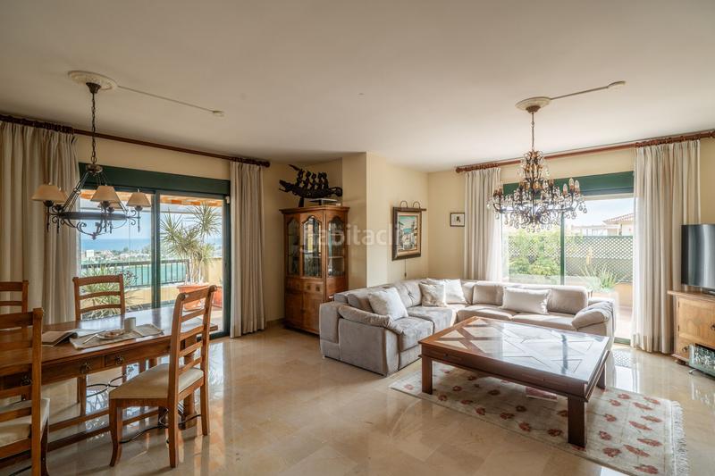 Foto 581a5673-561d-44ac-9ffb-60eb4a9cfe95. Ático en San Pedro de Alcántara Pueblo Marbella