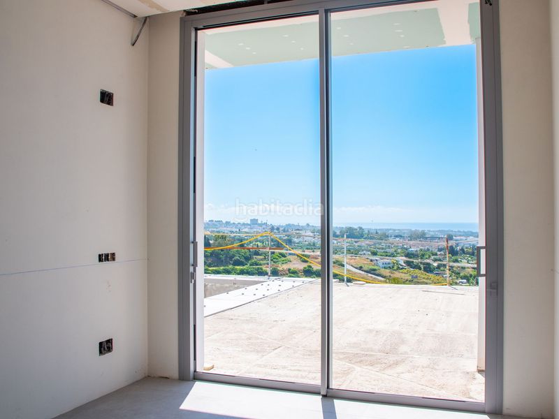 Foto ce517c27-737d-4d87-8bd1-c2d614d9c559. Chalet in los arqueros - puerto del almendro Benahavís